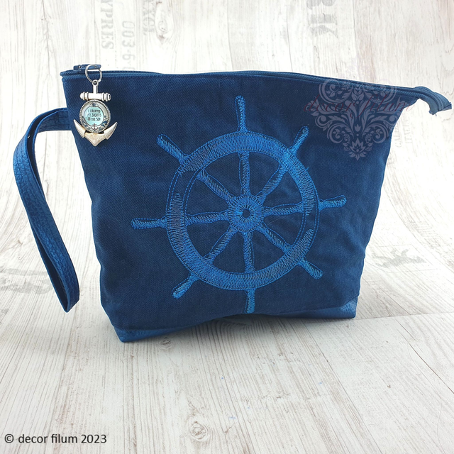 maritimer Kulturbeutel metallic blau Steuerrad und Kompass