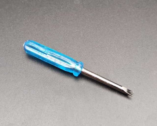 Outil remplacement bracelet