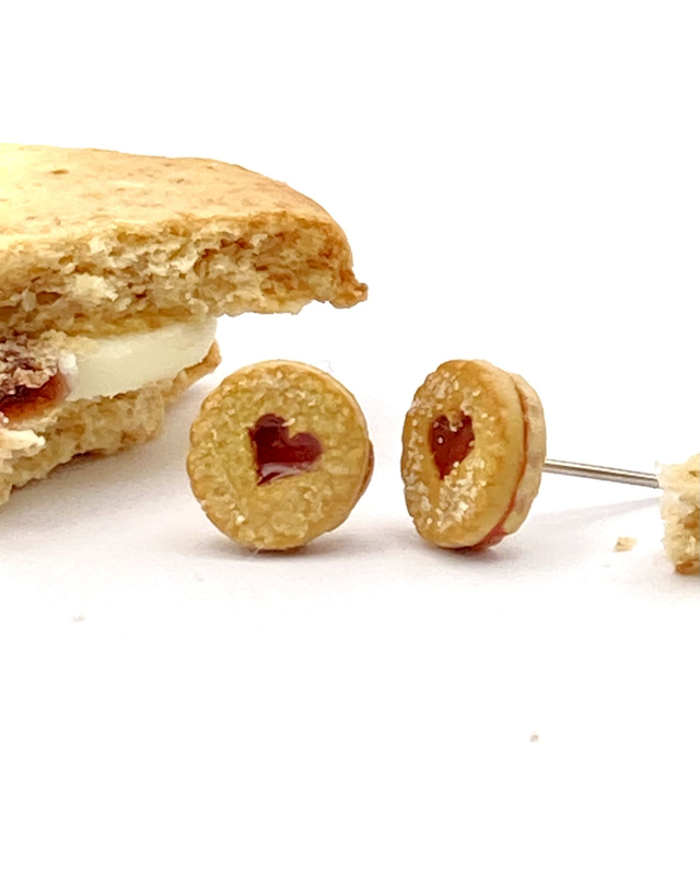 Jammy dodger earrings 
