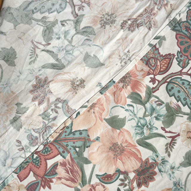 Tissu vintage fleurs beiges