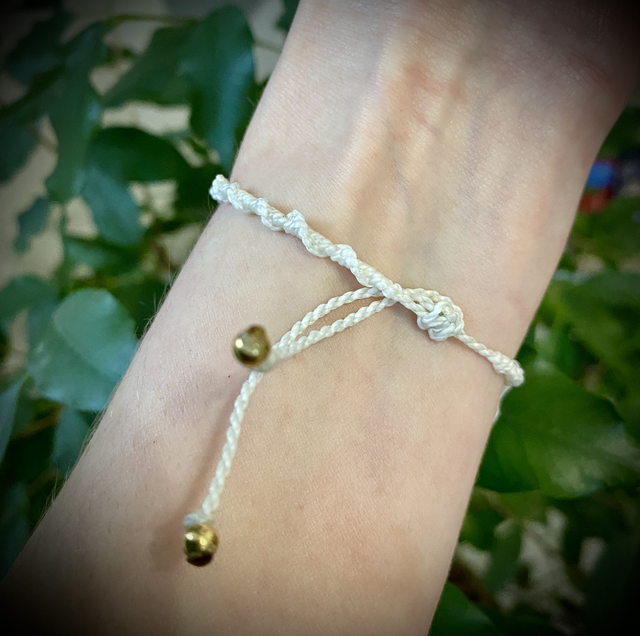 Bracelet macramé et perles de Lapis Lazuli