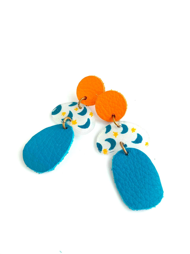 Boucles d&#039;Oreilles Inspiration Années 70 - Chutes de CUIRS et PLASTIQUE FOU - Astres - Pièces Artisanales et Uniques 