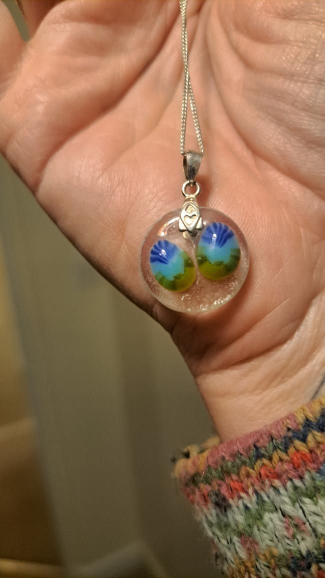 Peacock feathers pendant 