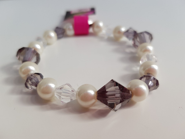 Bracelet Perles Blanches Nacrées Perles Toupies Noires Et Blanches