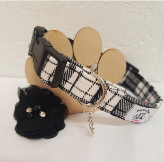 Black &amp; White Tartan Collar     