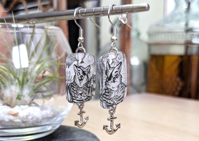 Chats-Pirates, boucles d&#039;oreilles, format moyen, avec breloque