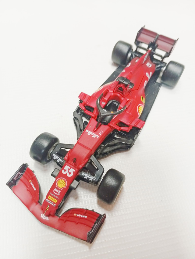 SF21 Sainz 1:43 Burago