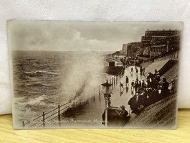 Margate, A Rough Sea, Pavilion Promenade, Kent, Posted 1913 J. Welch &amp; Sons postcard Our Ref No. R120 £2.50