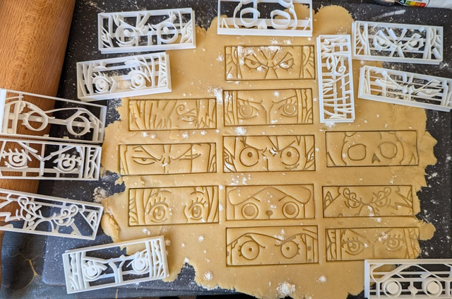 One piece cookie cutters 