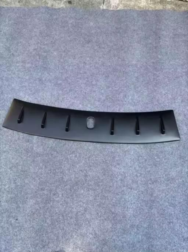 Plastic vortex roof spoiler is200/300 alfezza