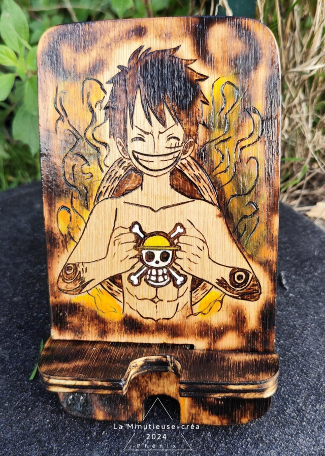 SUPPORT DE CHARGE TELEPHONE MONKEY D. LUFFY