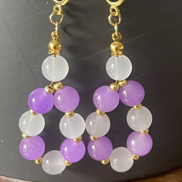 BO23 - Boucles d’oreilles perles parmes et blanches