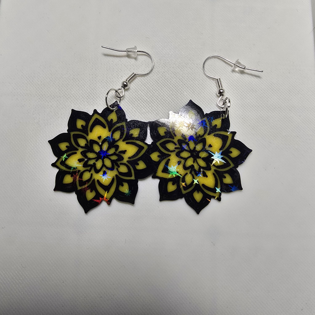 Boucles d'oreilles Fleur mandala jaune et noire