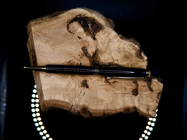 Stylo art deco Or Ebene du Gabon