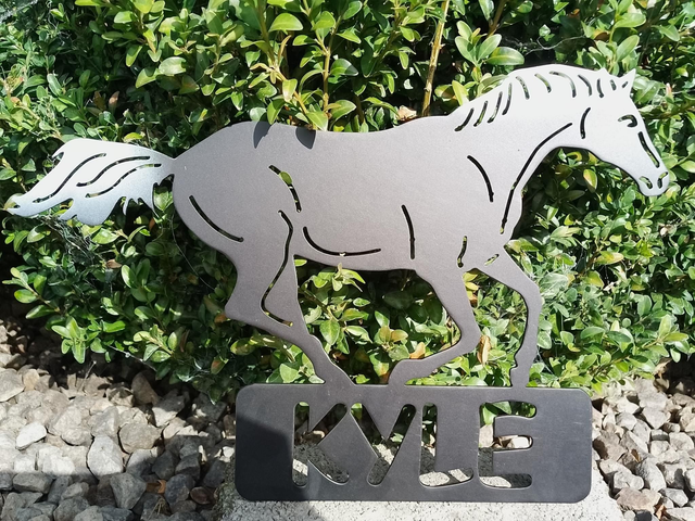 Personalised horse