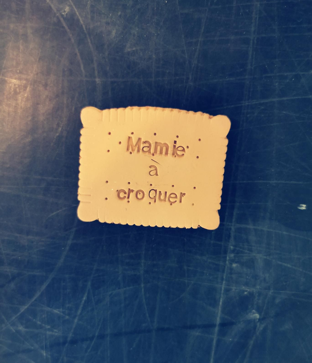 Magnet petit beurre &quot;Mamie à croquer&quot; 