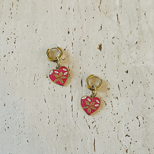 Oorbellen hartjes roze 