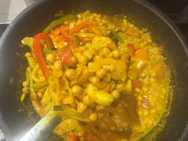 Curry Coconut Chickpea - Small Tray (8 -10 servings)