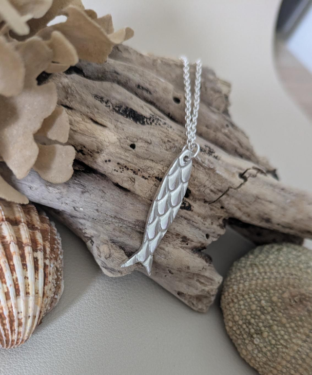 Sardine necklace 