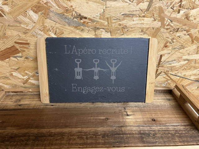 Planche Apéro en Ardoise et Bambou &quot;l&#039;Apéro recrute engagez-vous&quot;