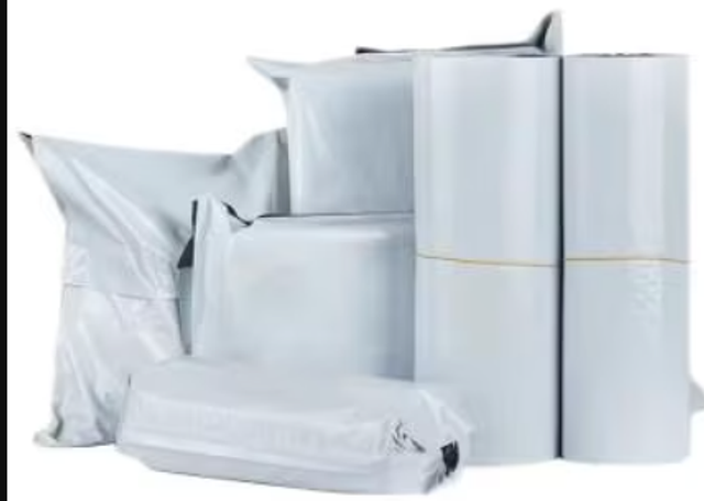 Verzendzakken van PE plastic 50 stuks (60x40cm) Nieuw.