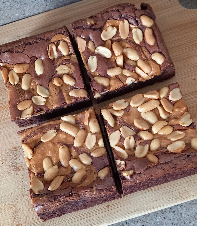 Peanut Butter Brownies