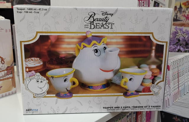 Théière et tasse Disney , Mme Samovar et Zip