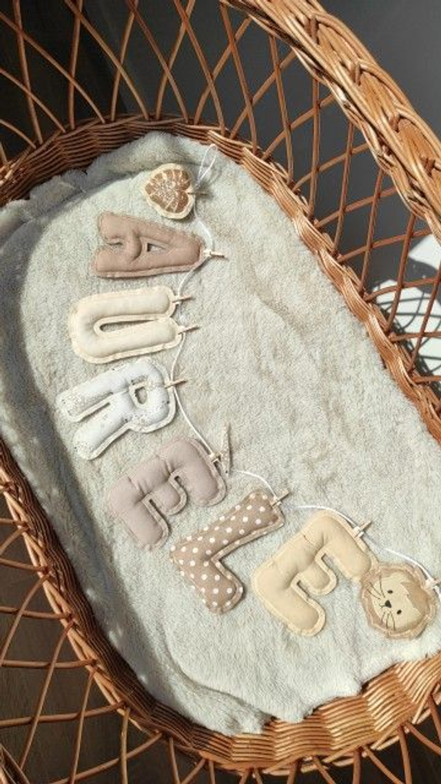 Guirlande prénom modèle AURELE