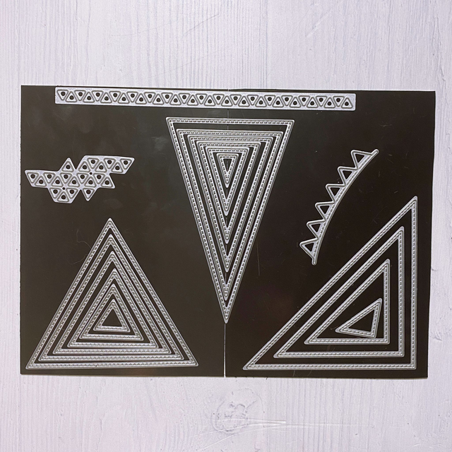 Bestickte Dreiecke (Stanzformen)