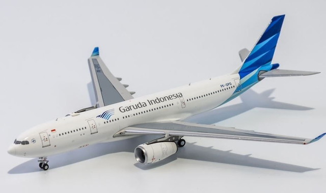 1/400 Airbus A330-200 Garuda Indonesia PK-GPO