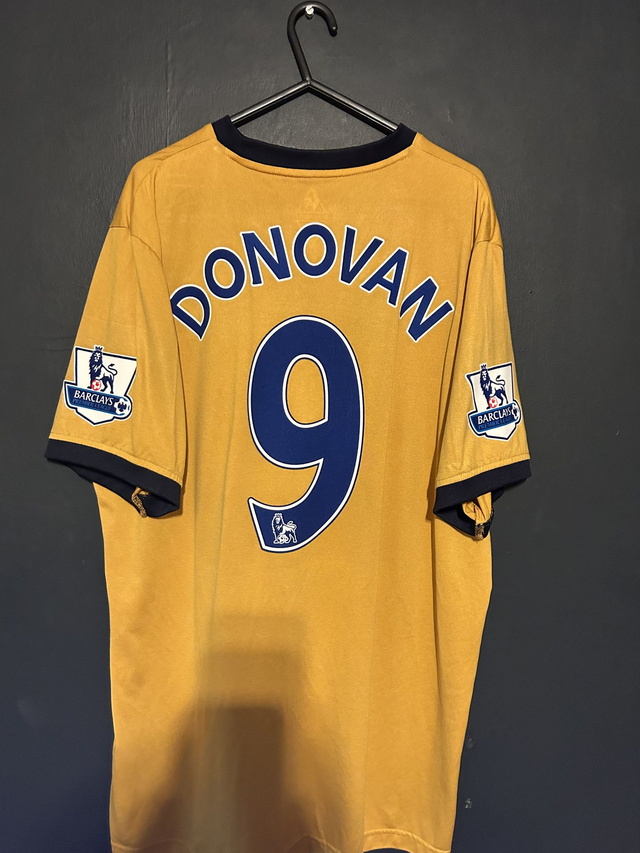 (L) Everton 2011-12 Away / DONOVAN 9