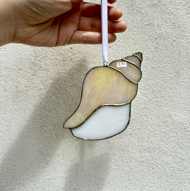 Coquillage (blanc/beige nacré)