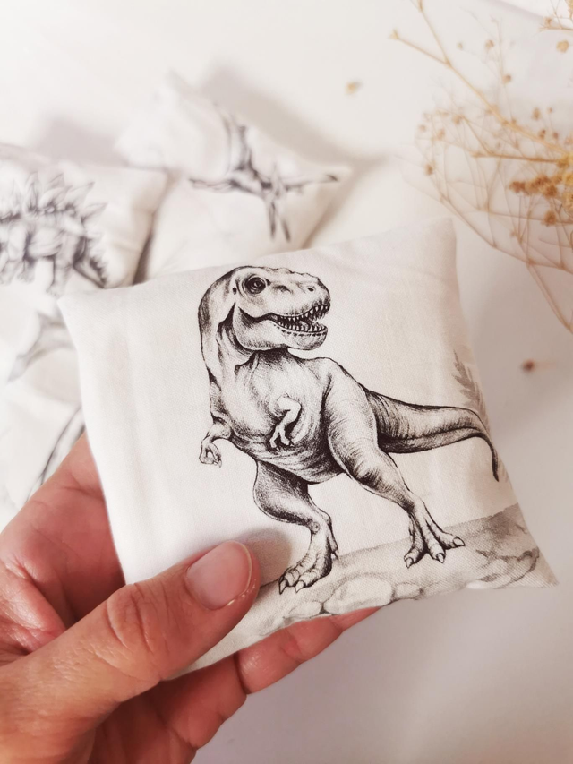 Bouillotte sèche de poche "dinosaure" 