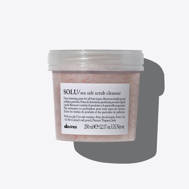 SOLU sea salt scrub cleanser 