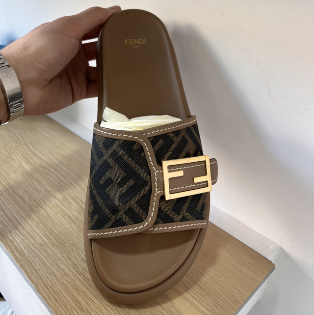 Fendi slide Woman Size 40 - NEW
