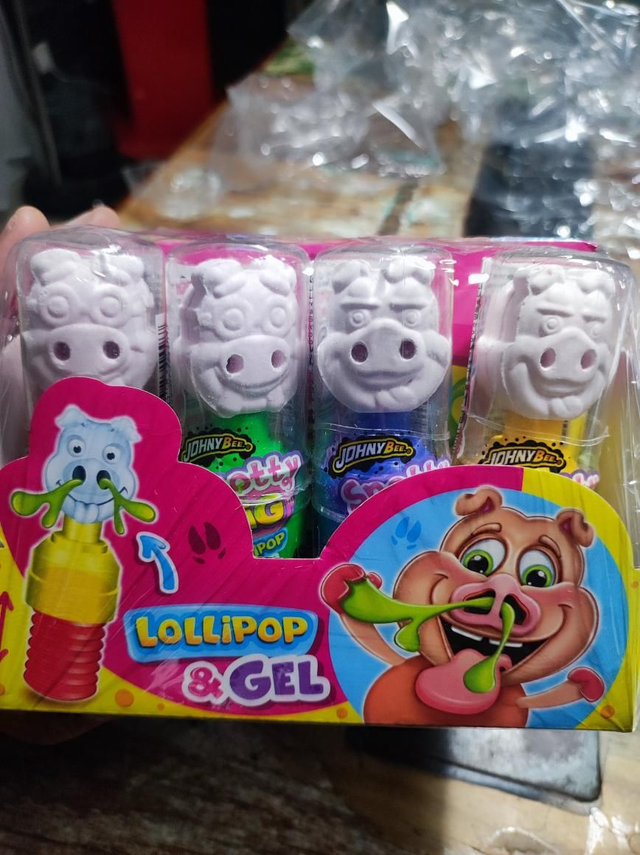 SNOTTY PIG JOHNY BEE