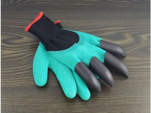 gants de jardin avec 4 griffes intégrées