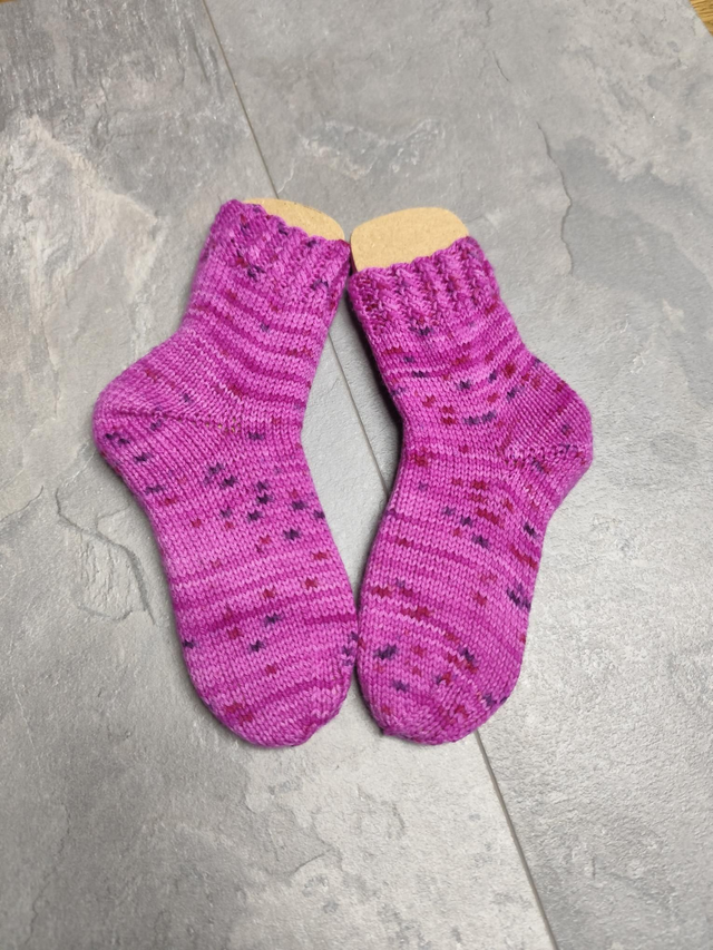 Handgestrickte Socken Größe 26/27