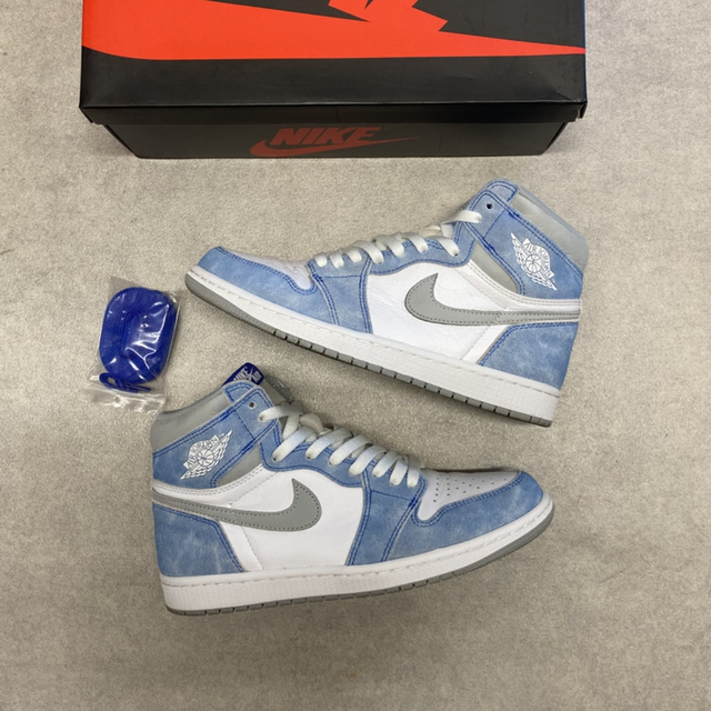 Air Jordan 1 Retro High Hyper Royal Smoke Grey (Taille 41)
