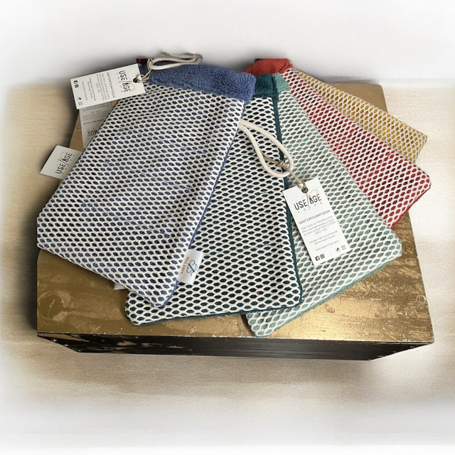 Gant Exfoliant Naturel Double Face – Filet Coton GOTS &amp; Éponge Bambou