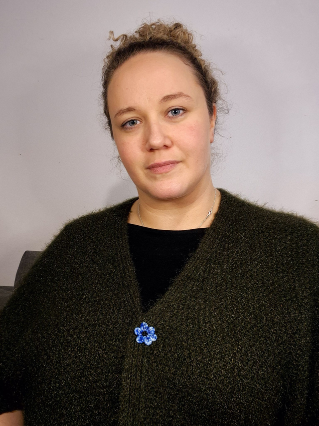 Pin's Marguerite bleu jean