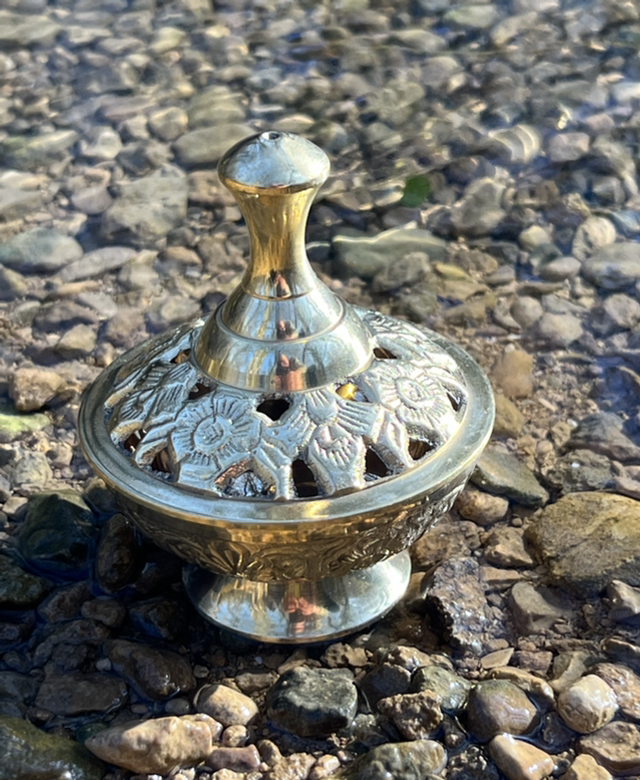 Encensoir en laiton « flora »