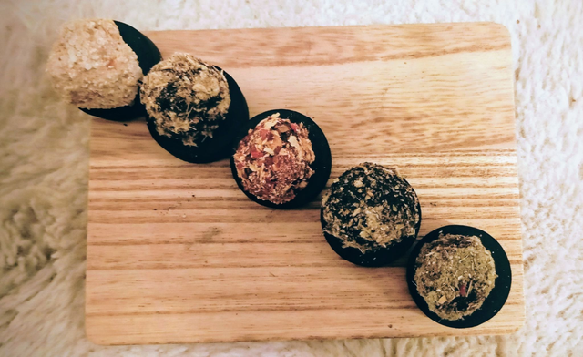 encens souffle sacré ( 5 boules d'encens +charbon ardent )