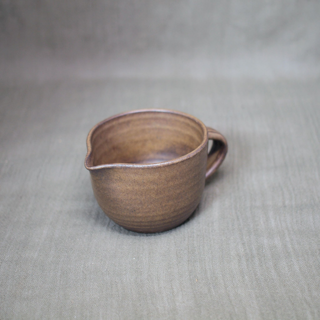 Jan de Graaf | Schenkkan Handgemaakt Nederlandse &#039;Unica kunst&#039; (diameter 8,0 cm | hoogte 6,0 cm) in bruine kleur | Vintage