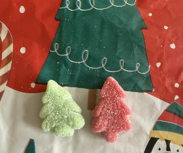 100g Christmas trees