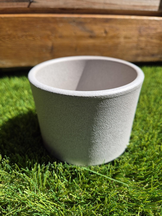 Cache pot gris diam 10cm hauteur 8,3cm