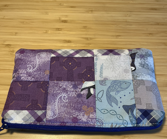 Small patchwork pouch 