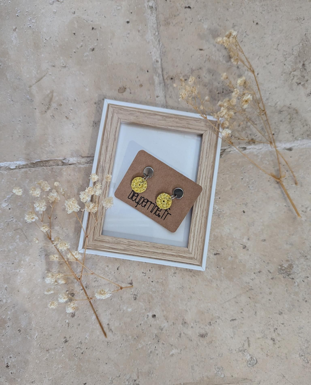 Boucles clous ronds jaune métallisé 