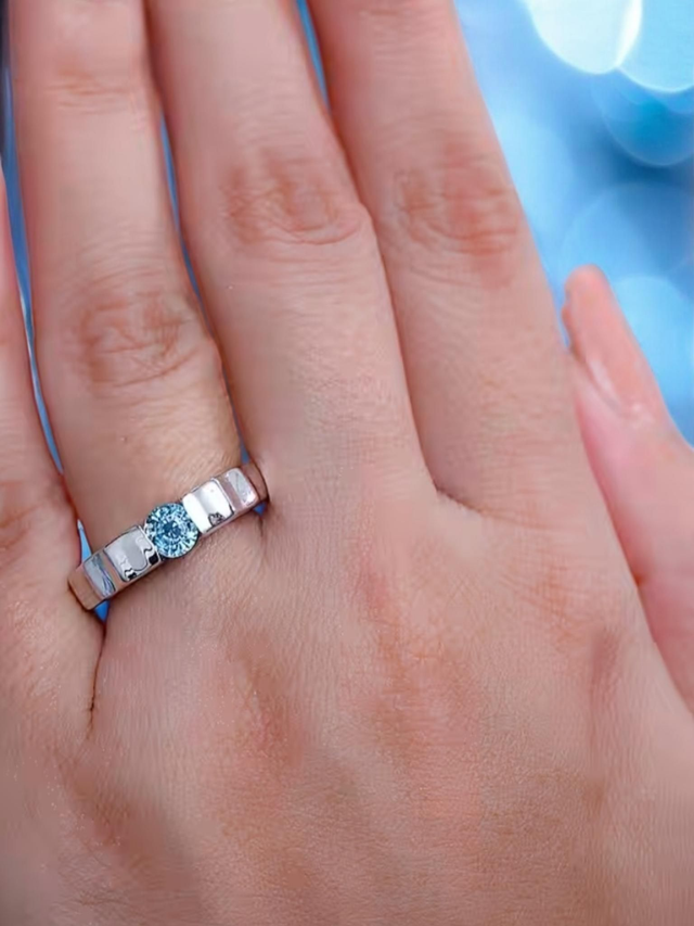Beautiful Natural Aquamarine Zircon Solitaire Ring.