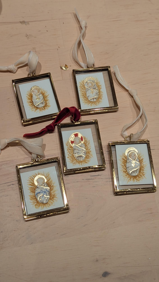 Petits Jésus spéciaux 